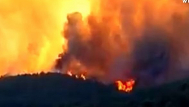 VATRENA STIHIJA GUTA FRANCUSKU OBALU Povređeno 18 vatrogasaca, stanovništvo evakuisano, izgorelo 600 hektara zemlje (VIDEO)