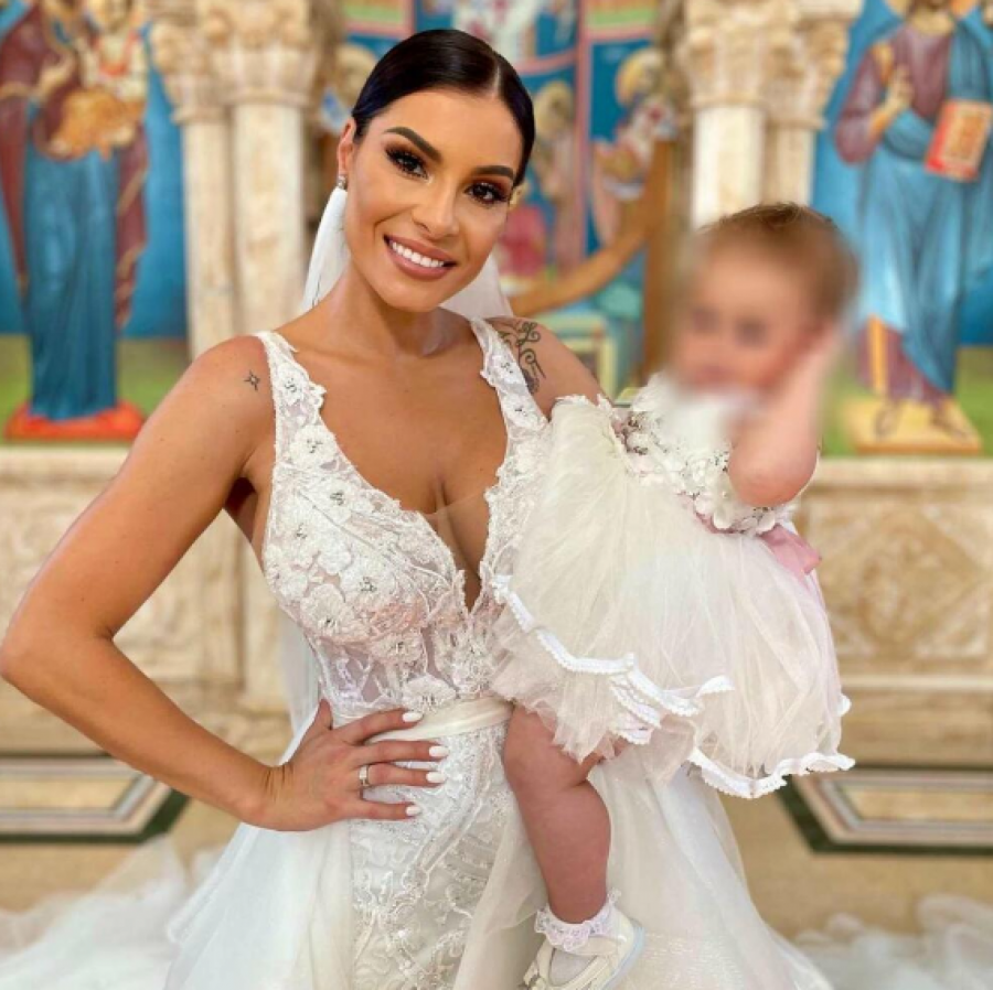 UDAJE SE MIA BORISAVLJEVIĆ Pevačica rekla sudbonosno da, zablistala u venčanici (FOTO)