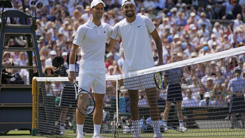 NOVAKOVOJ DOMINACIJI SE NE NAZIRE KRAJ Đoković posle novog preokreta srušio Kirjosa i osvojio sedmi trofej Vimbldona