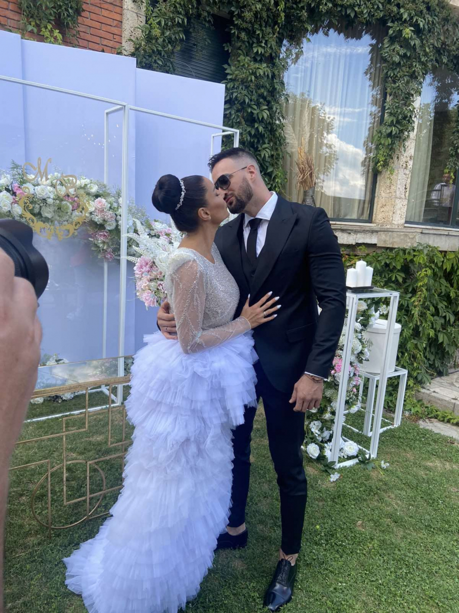 POTROŠILI SU DESETINE HILJADA EVRA! Ove svadbe su obeležile 2022. godinu, POZNATIMA SE PROMENIO ŽIVOT IZ KORENA