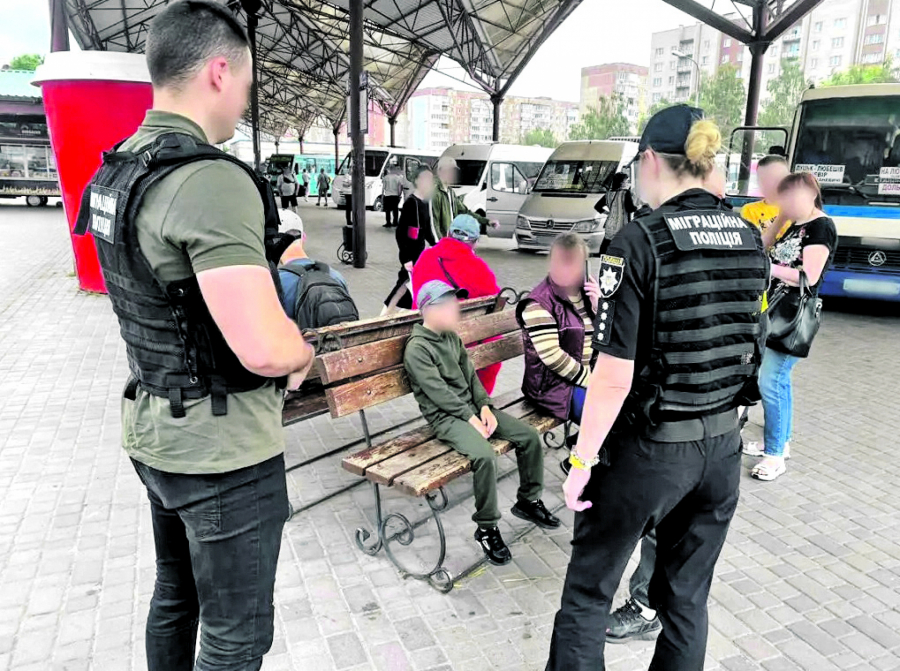 VIŠE OD 11.000 DECE SPREMALI ZA PROSTITUCIJU? Srpska policija i Evropol razbili najveću kriminalnu grupu krijumčara ljudi