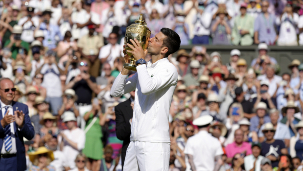 SVUDA POĐI, KUĆI DOĐI Novak Đoković se emotivno oglasio, poslao je poruku celoj Srbiji