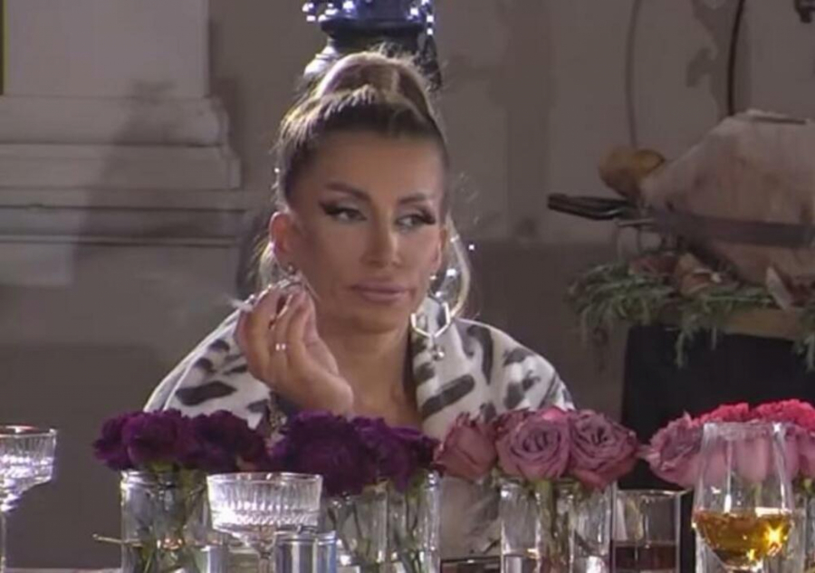 DALILU JEDINU NIKO NIJE DOŠAO DA PODRŽI Mujićeva potpuno slomljena, gleda u jednu tačku, Filip je nakon svega dotukao ovom rečenicom (FOTO)