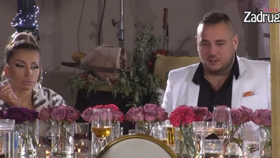 DALILU JEDINU NIKO NIJE DOŠAO DA PODRŽI Mujićeva potpuno slomljena, gleda u jednu tačku, Filip je nakon svega dotukao ovom rečenicom (FOTO)