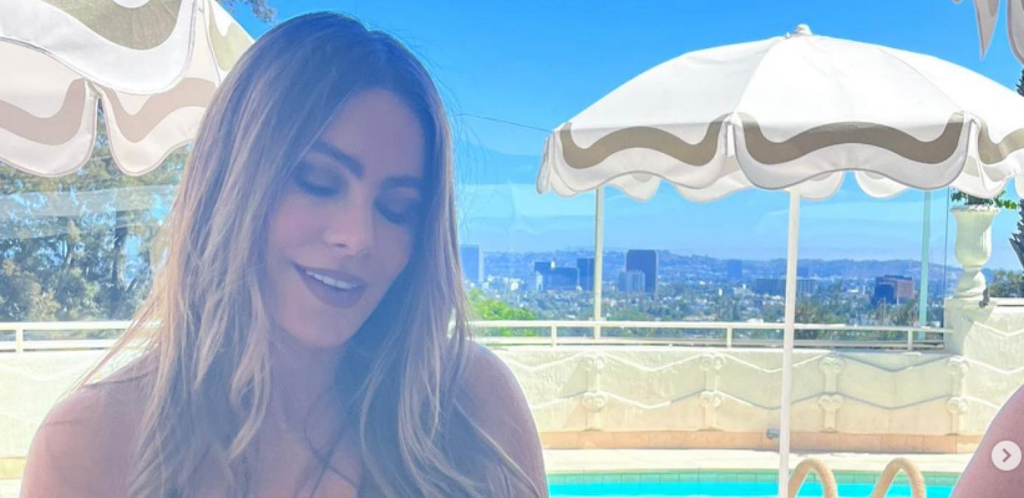 NIJE SKIDALA OSMEH SA LICA Glumica proslavila 50. rođendan, niko ne može da veruje: Izgledaš kao da imaš 25