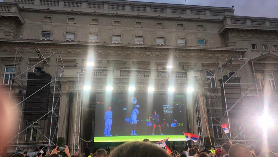 NOVAK UZ HIMNU BOŽE PRAVDE IZAŠAO NA BALKON Đoković se obratio naciji: Ovo su najlepši trenuci u životu (VIDEO)