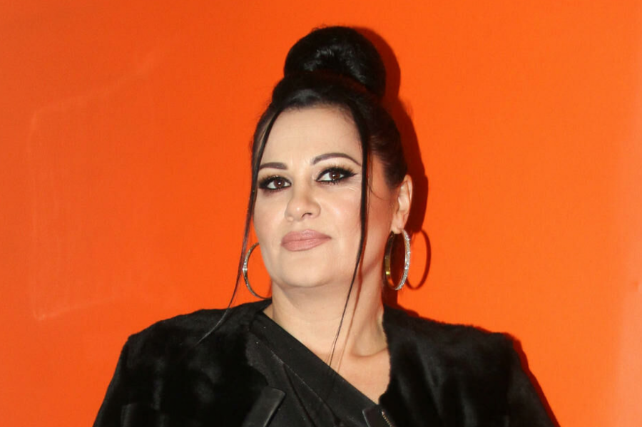 NIŠTA NA SEBI NIJE RADILA Danas je kraljica bakšiša, a evo šta joj suprug brani  (FOTO)