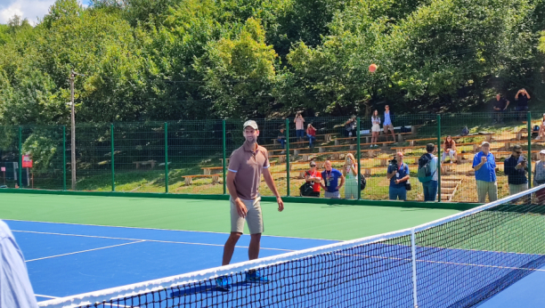 NOVAK NA OTVARANJU TENISKIH TERENA Đoković otkrio kako je došlo do realizacije projekta u Visokom