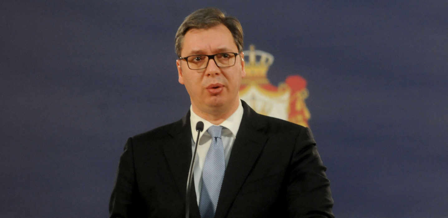 ZAJEDNO SA BRAĆOM HRVATIMA OSVETIĆEMO SE VUČIĆU! Ukrajinski poslanik nacrtao metu na Vučićevoj glavi, zato što Vučić vodi nezavisnu i slobodarsku politiku Srbije!