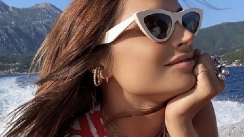 LJUBILI SE I GRLILI Nakon skandala i tuče sa bivšim, glumica Marija Karan ima novog dečka (FOTO)