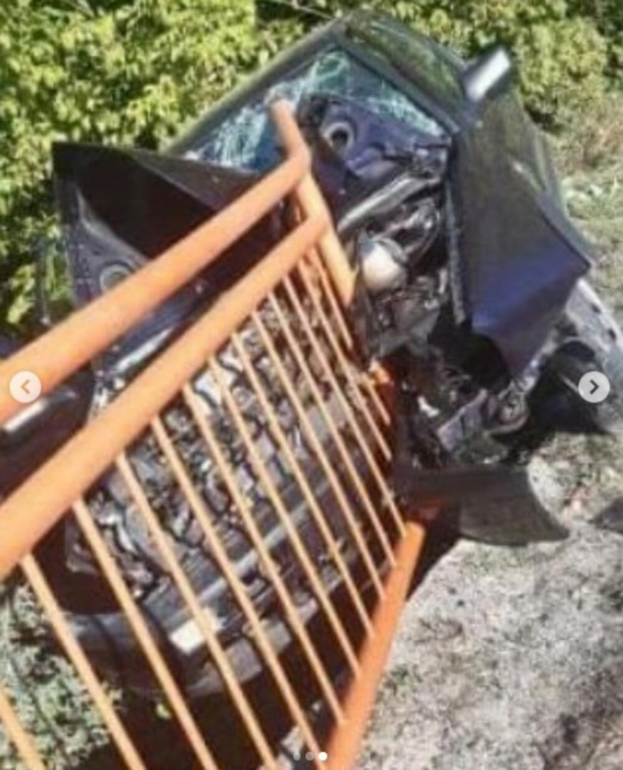 NESREĆA KOD MLADENOVCA Vozač zaspao za volanom, pa se zakucao u ogradu mosta (FOTO)