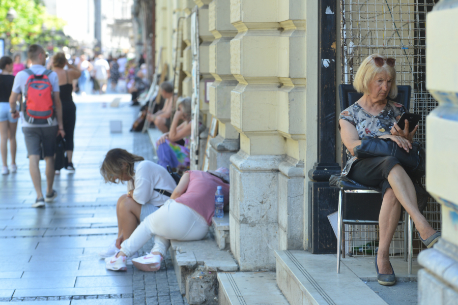 TROPSKI POČETAK VIKENDA, A ONDA NAGLA PROMENA! Evo šta nas čeka danas i sutra, a šta naredne sedmice