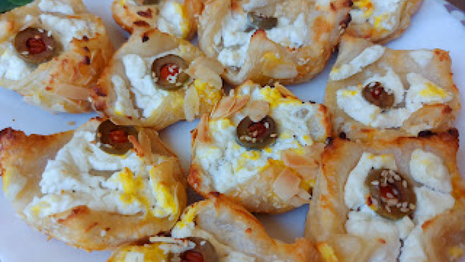 BRZO SE PEČE Napravite fenomenalno slano pecivo sa sirom (VIDEO)