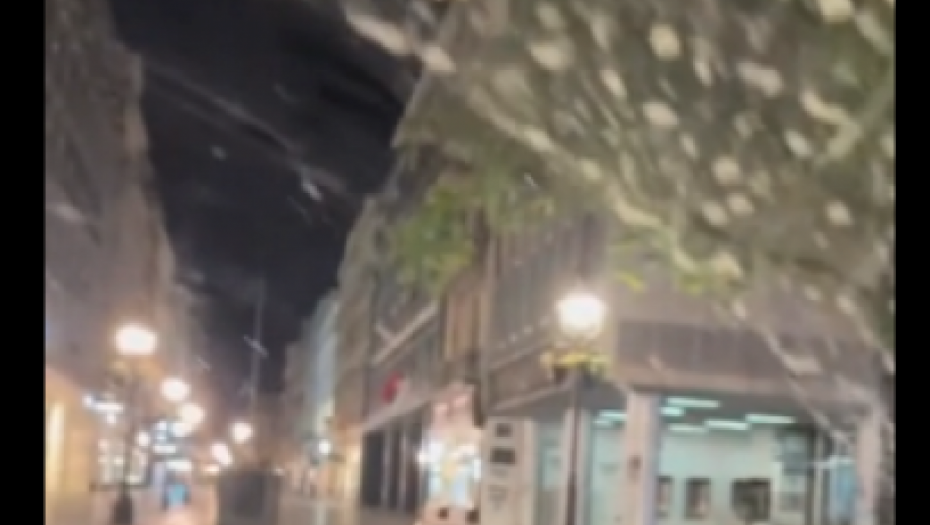 PRIVEDEN BAHATI VOŽAČ KOJI JE DIVLJAO KNEZ MIHAILOVOM ULICOM Ima samo 18 godina, vozio sa probnom dozvolom (VIDEO)