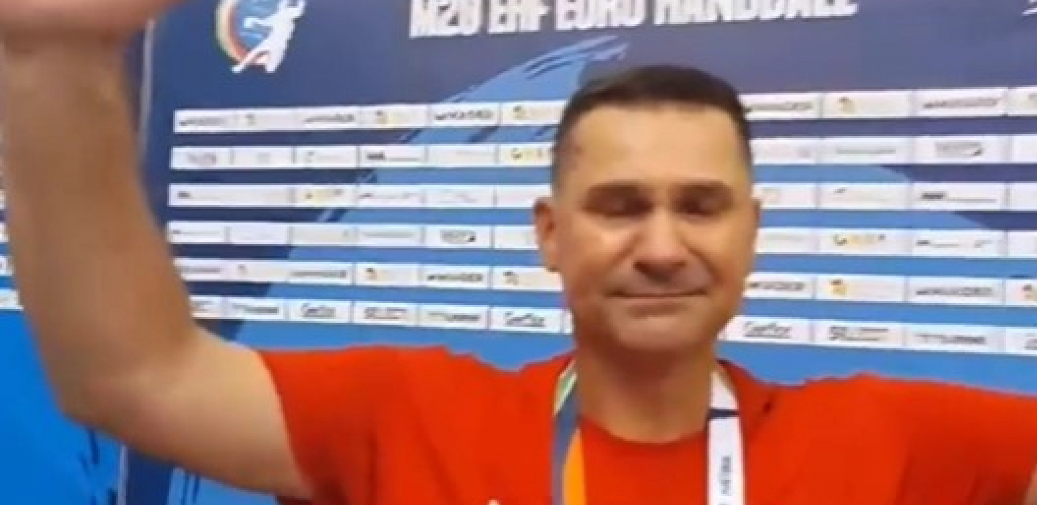 SUZE POSLE MEDALJE Selektor Srbije zaplakao: Tuku me emocije, pravi smo narod... (VIDEO)