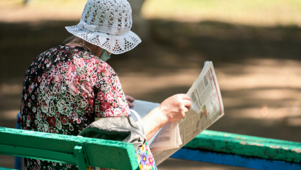 95-GODIŠNJA BAKA SE NAŠLA NA NASLOVNOJ STRANI NAJPOZNATIJEG MAGAZINA U narodnoj nošnji pokazala svima koliko je skromnost bitna