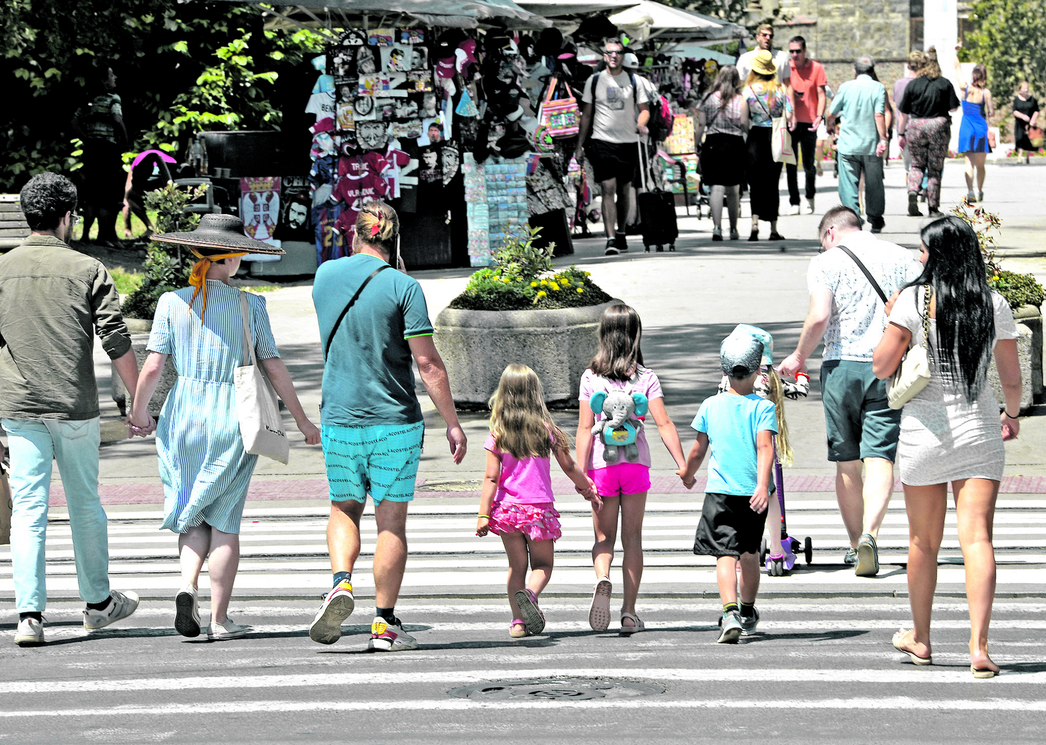 TOPLOTNI PAKAO, KUVANJE NA PLUS 40 Od srede temperature će biti iznad proseka za ovo doba godine