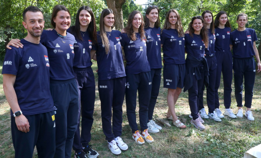 NIJEDNOG TRENUTKA SE NISMO PREDALE Odbojkašice donele medalju u Beograd (FOTO)