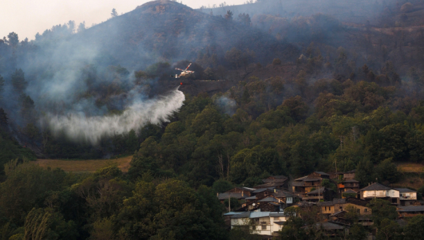 ŠUMSKI POŽAR KOD BANJE KIŠKUNHALAŠ Vetar i nepristupačan teren otežavaju gašenje vatre