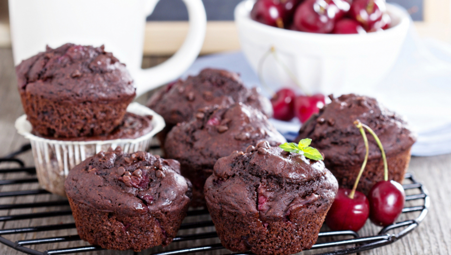 Tope se u ustima: Recept za čokoladne mafine sa višnjama