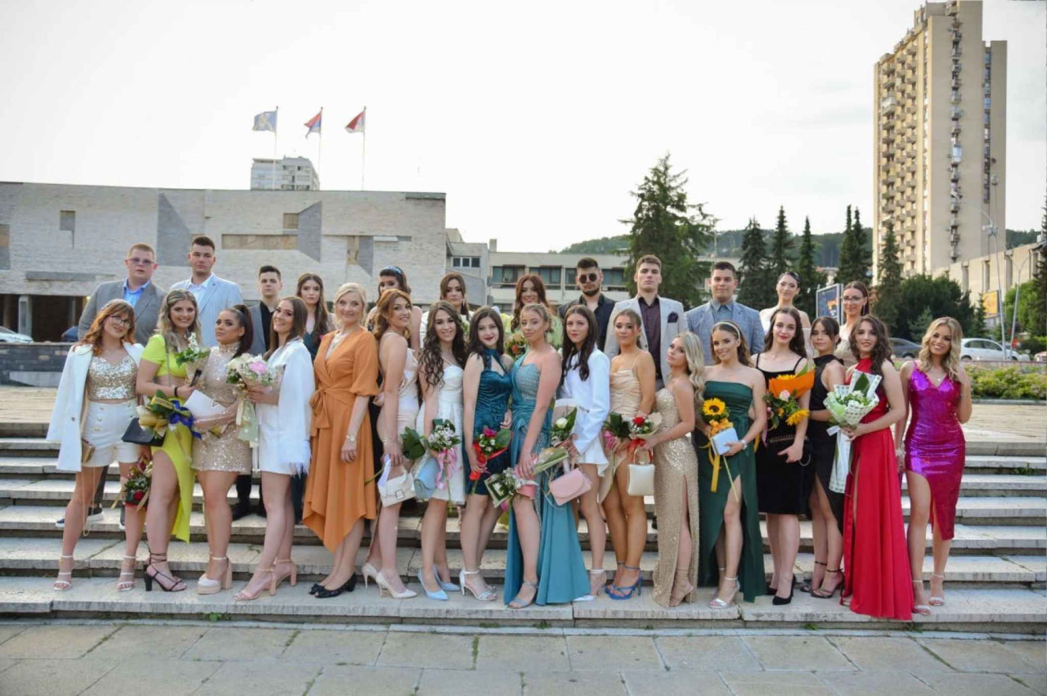 UŽIČKI GIMNAZIJALCI BOLJI OD SVIH Iza velikog uspeha stoji zajednički trud učenika i profesora