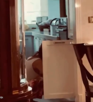 HIT SNIMAK! Anastasija Ražnatović snimala Cecu u kuhinji (VIDEO)