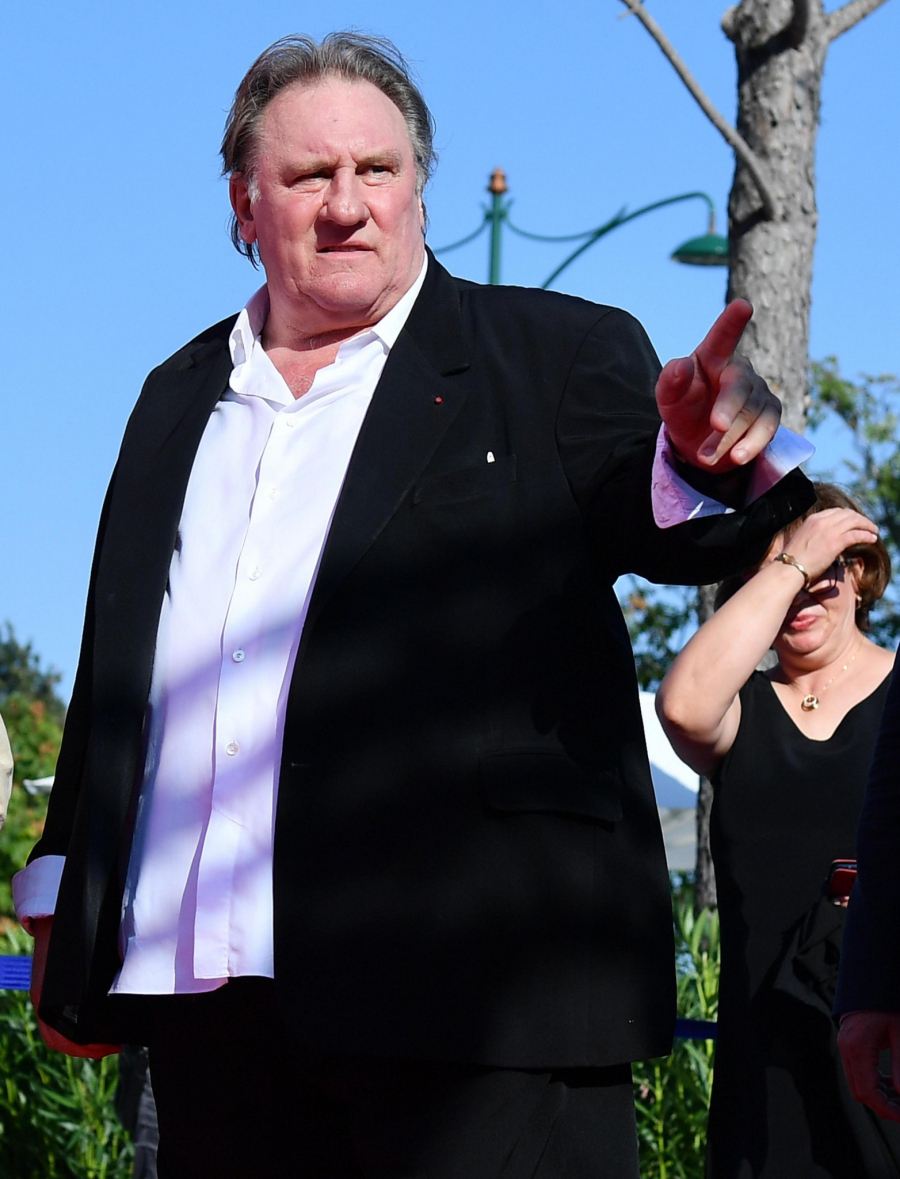 UZELI MILIONE OD KURTIJA DA NAS PREDSTAVE KAO ZLOČINCE Holivudski glumci pred penzijom u propagandnom filmu „Milošević i ja