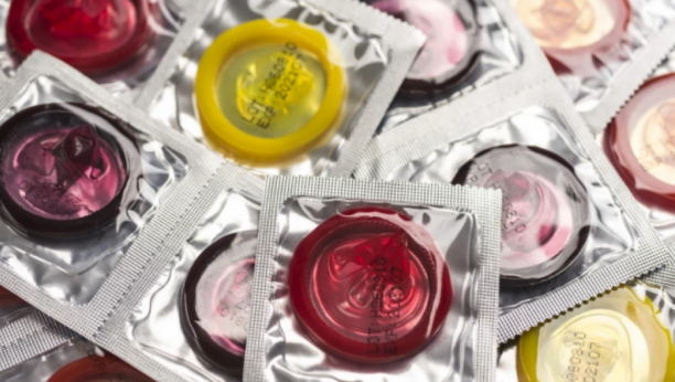 OGLAS IZAZVAO HAOS U REGIONU: "Postani tester kondoma"