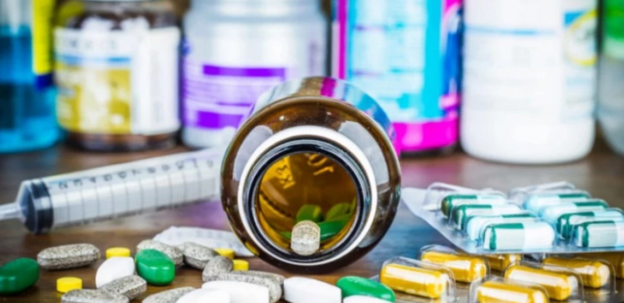 SVE VEĆI BROJ MLADIH PIJE OVE OPASNE TABLETE Evo kako do njih dolaze