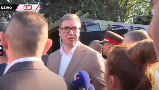 VUČIĆ PORUČIO EL SISIJU "Svi su zainteresovani za naše oružje" (FOTO/VIDEO)