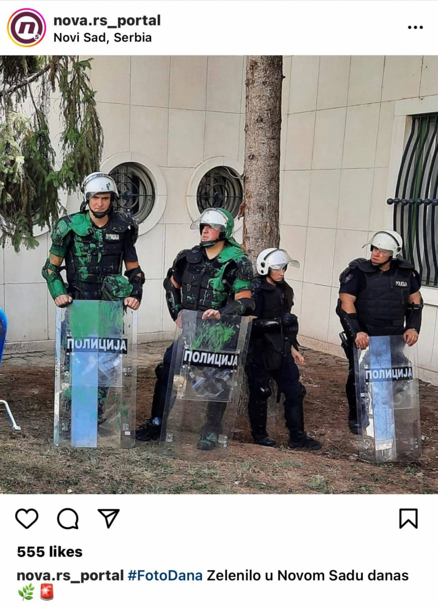 SRAMNO! Pogledajte kako se tajkunski portal sprda sa srpskom policijom, koju su nasilnici danas gađali u Novom Sadu