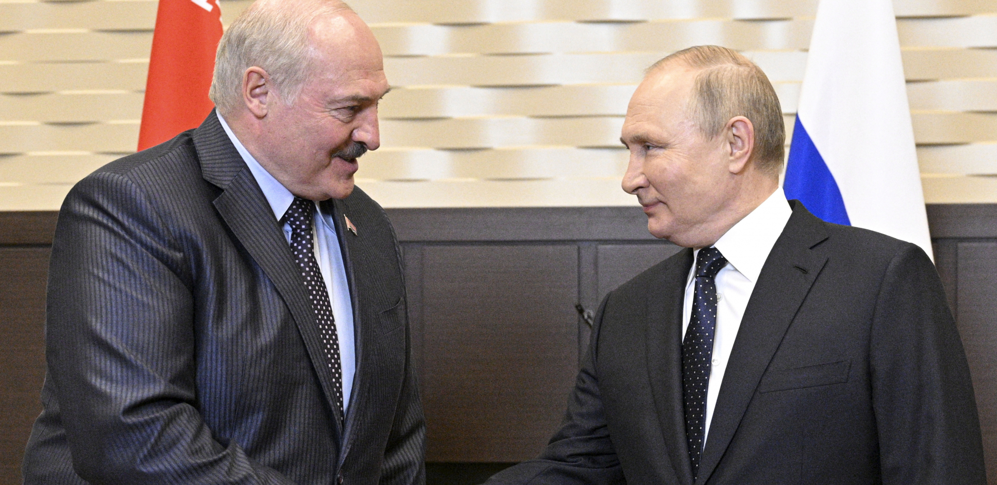 "NAŠ SAVEZ JE JAČI OD NATO" Lukašenko: Bićemo uz Rusiju, nećemo se boriti u Ukrajini
