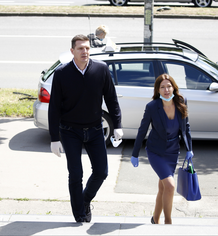 PALA LAŽ O ANDREJU I JOVANJICI Opoziciona novinarka priznala da se vodila perfidna kampanja protiv predsednikovog brata