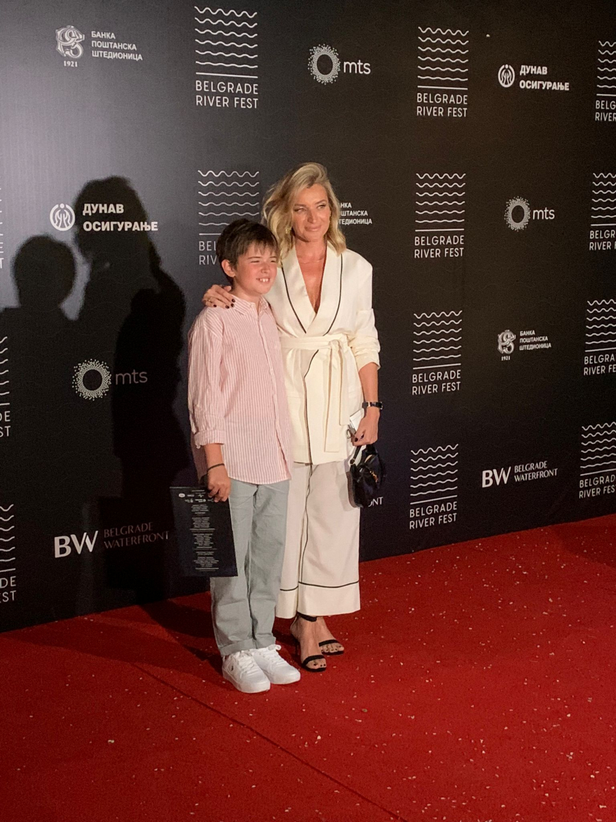 SIN ANĐELKE PRPIĆ NE ŽELI VIŠE DA ĆUTI O OČUHU Niko nije očekivano da im je ovakvo stanje u domu!