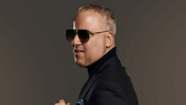 OVO JE NAJVEĆI BAKŠIŠ KOJI JE SAŠA MATIĆ DOBIO Pevao Šijanu, a kad je shvatio koliko novca mu je dao, ostao je u šoku