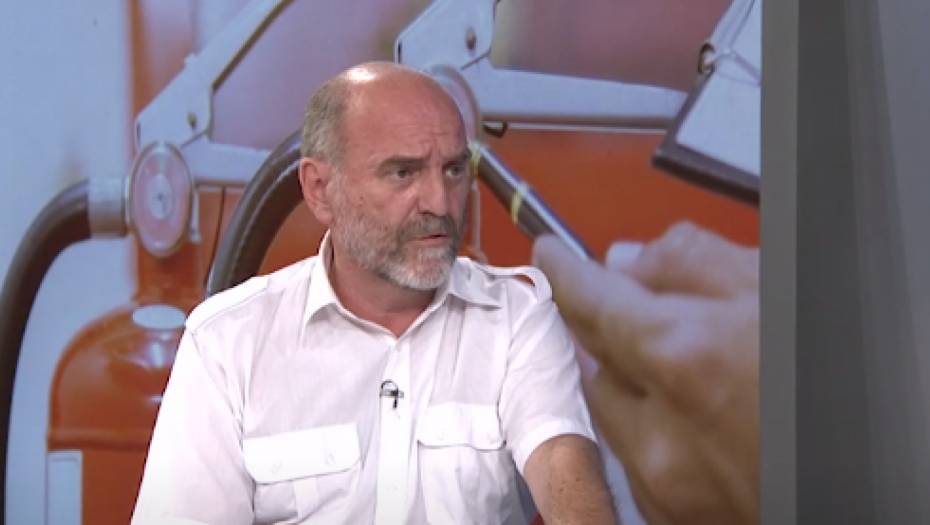 PROFESOR MAŠINSKOG FAKULTETA UPOZORIO GRAĐANE: Ovo su najopasnije stvari u hodniku zgrade, zbog njih može doći do nesreće!