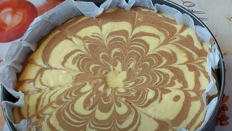 AKO IMATE ŽELJU DA SE ZASLADITE, EVO SJAJNOG KOLAČA Isprobajte recept za najukusniji kolač (VIDEO)