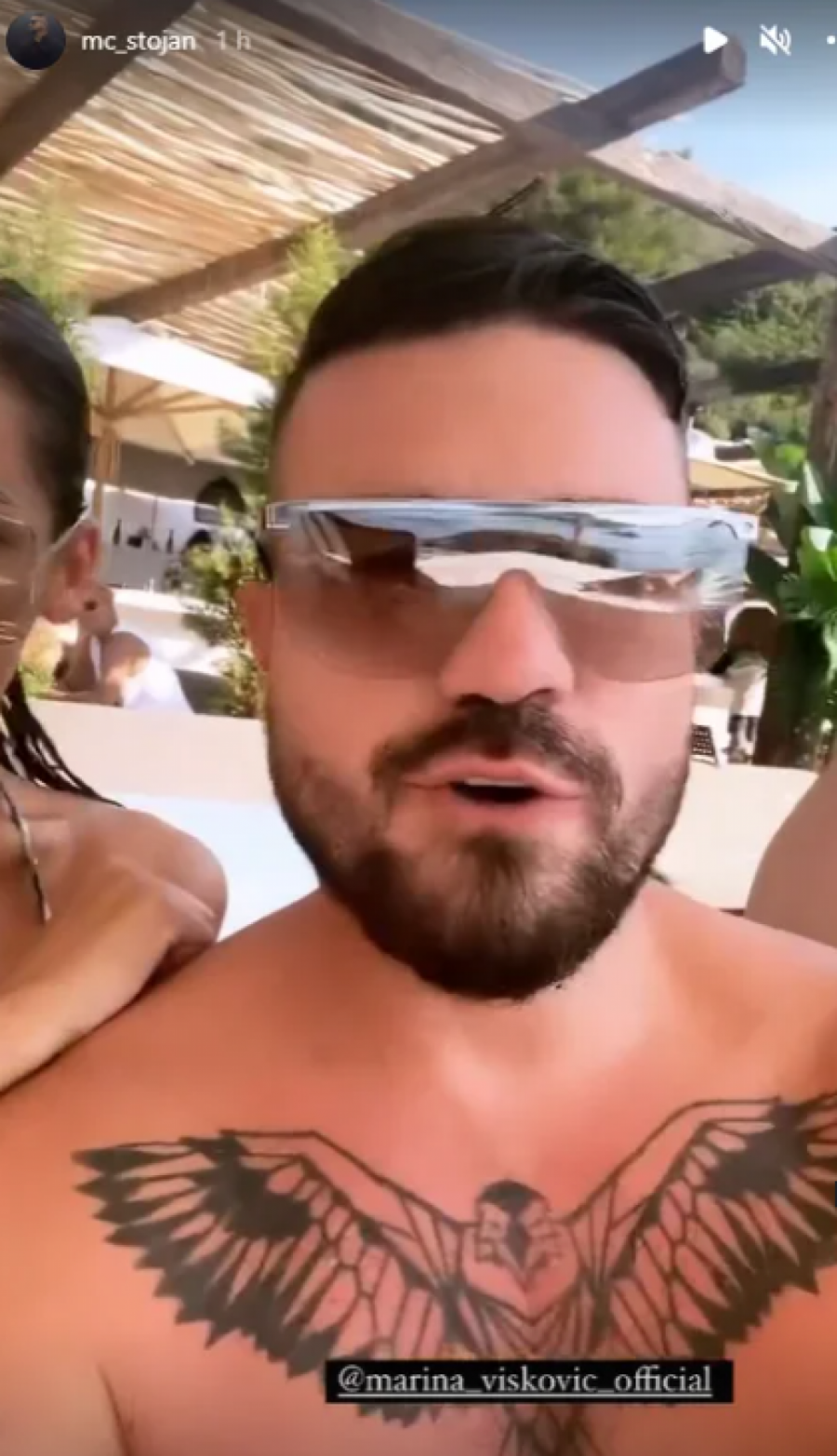 OVO MI JE NOVA DEVOJKA! MC Stojanu ova popularna pevačica osvojila srce (FOTO)