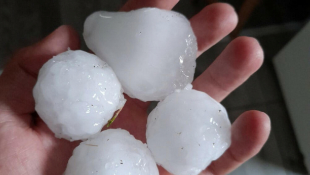 NEZAPAMĆENO NEVREME KOD PRIJEPOLJA Grad veličine jajeta napravio ogromnu štetu, iza njega ostala pustoš (FOTO)