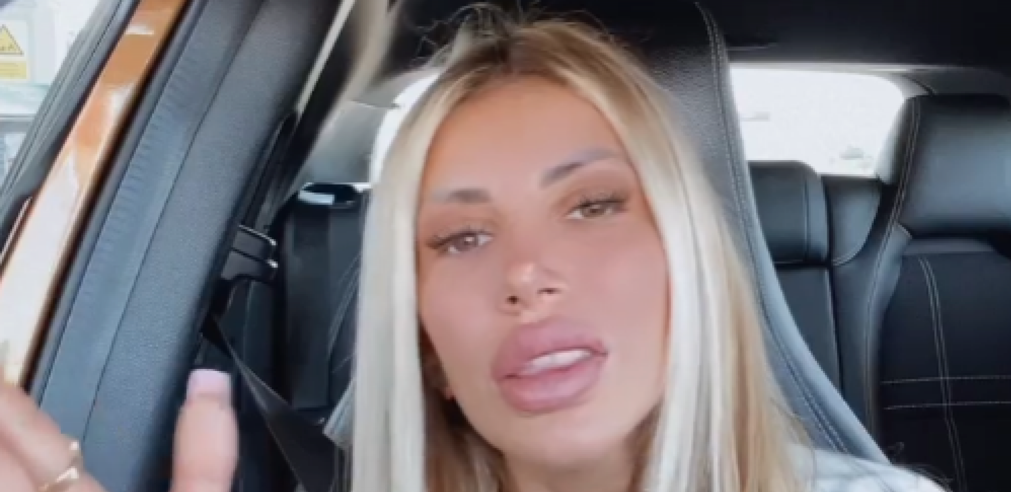 DALILA VOLI DA UZIMA PARE Fanovi besni na nju: Njoj je biznis da od nas otima pare!