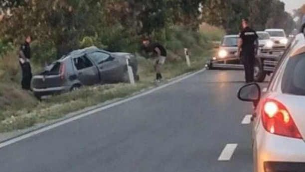 POGINULA JEDNA OSOBA Teška saobraćajna nesreća na putu Slankamen - Novi Karlovci