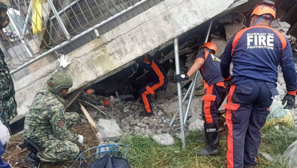 PRVE SLIKE I SNIMCI NAKON JEZIVOG ZEMLJOTRESA Potresne scene sa Filipina, ljudi u panici, svuda ruševine i krš! (FOTO/VIDEO)