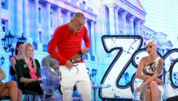 MATORI JARČE, JE*EM TI ŽENU Skandal u emisiji uživo, Lepi Mića doživeo nervni slom i skinuo pantalone, Dušica šokirana
