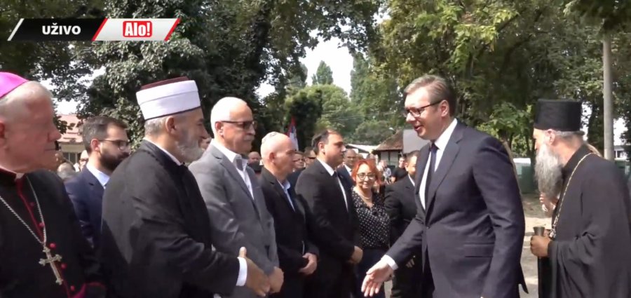 VUČIĆ NA STAROM SAJMIŠTU 