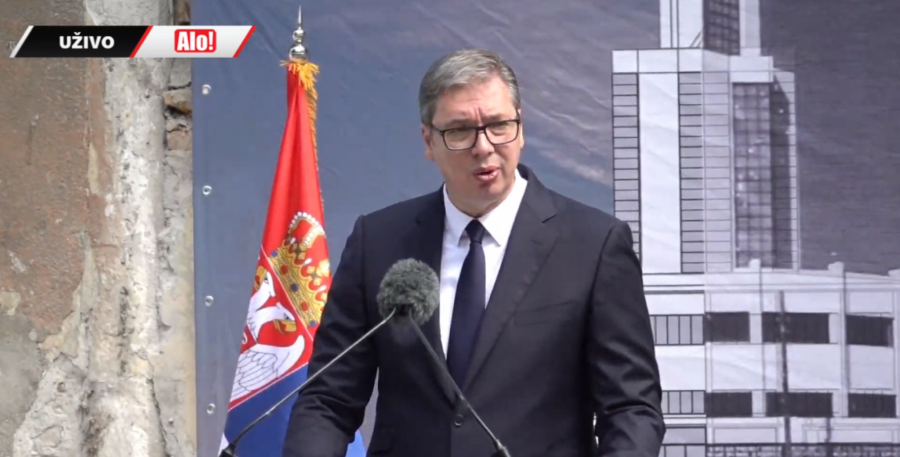 VUČIĆ NA STAROM SAJMIŠTU 