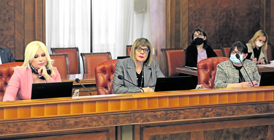 OTKRIVAMO - SRBIJA ĆE PONOVO IMATI ŽENSKU VLADU I od septembra će u Nemanjinoj biti nastavljena dominacija dama