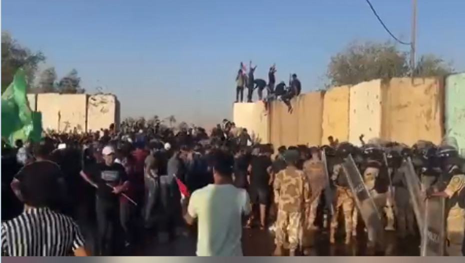 VELIKI NEMIRI U BAGDADU Demonstranti upali u zgradu parlamenta, ima ranjenih (VIDEO)