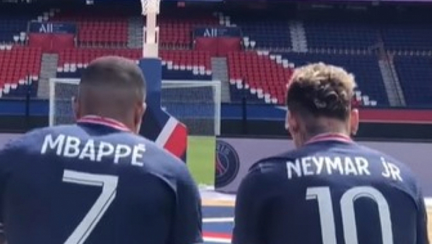 DA NIJE SMEŠNO BILO BI TRAGIČNO Na društvenim mrežama pojavio se snimak na kome Mbape i Nejmar šutiraju na koš (VIDEO)