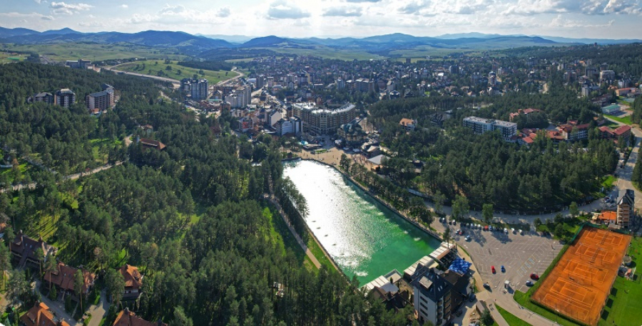 LETA SU LEPŠA NA OBRONCIMA ZLATNE PLANINE Na korak od mira, prirode i svežine – hotel Zlatibor mountain resort & spa