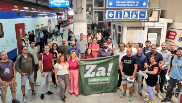 RUŠILAČKI POHOD NA NOVI SAD  Iz "Ne davimo Beograd" se potrpali u brzi voz koji imaju zahvaljujući Vučiću, pa krenuli da divljaju po Srbiji (FOTO)